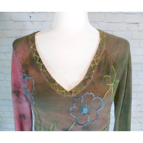 GOA Cashmere Tie Dye Flower Sweater - Picture 6 of 8